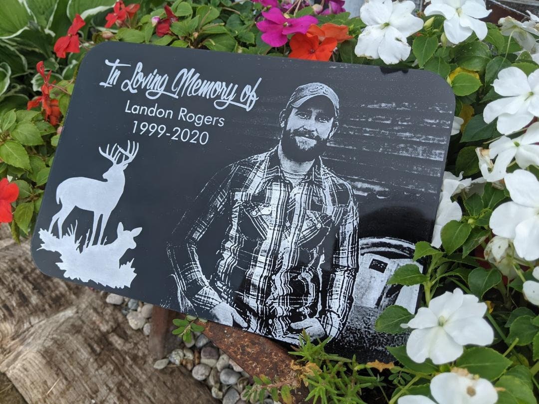 10x6.5 Outdoor Memorial Gift With Photograph