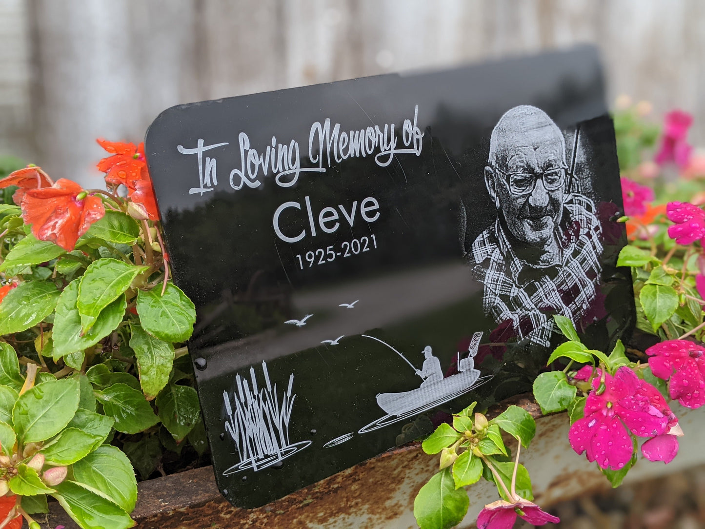 10x6.5 Outdoor Memorial Gift With Photograph