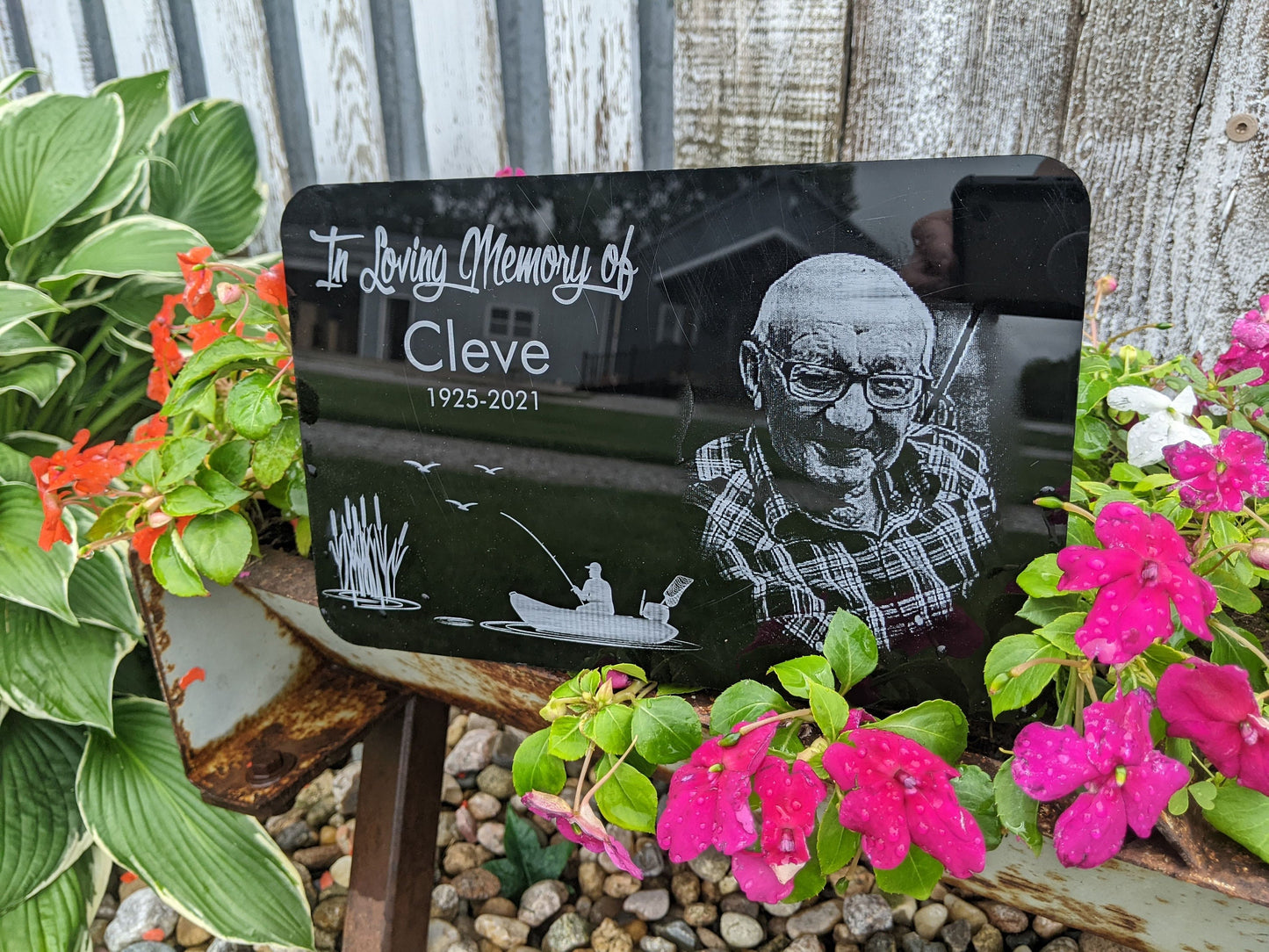 10x6.5 Outdoor Memorial Gift With Photograph